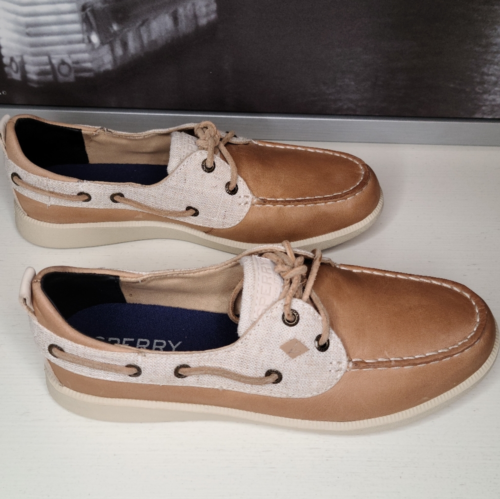 Sperry - Picture 2 of 7